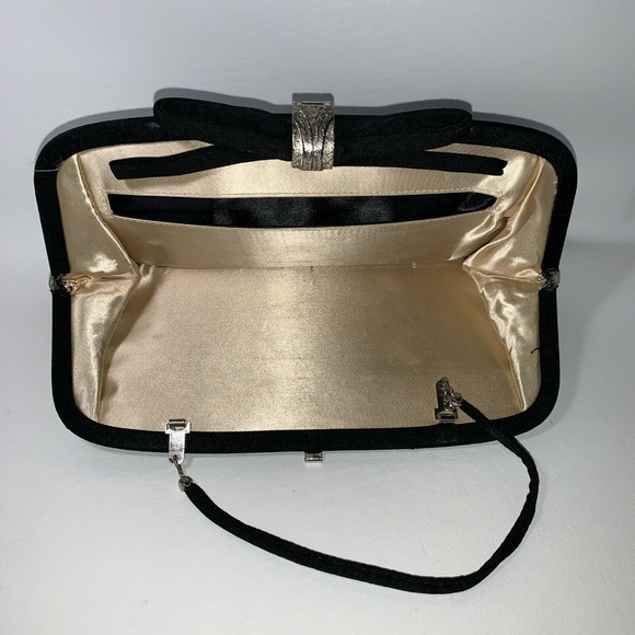 Vintage Black Fabric Sliver Clasp Cocktail Handbag - Picture 5 of 8